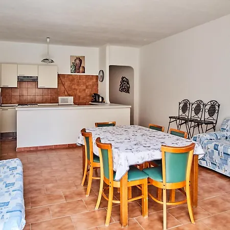 House Giua La Punzesa Apartment *